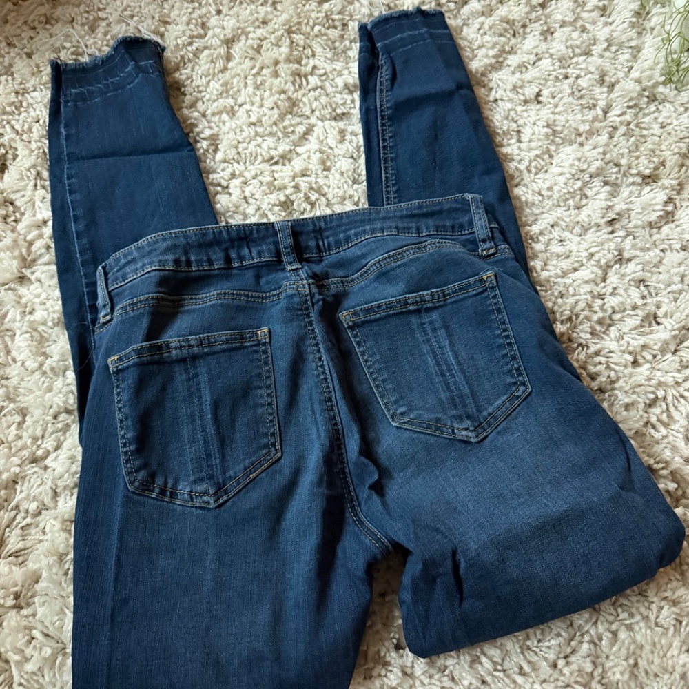 Prosperity dark wash super cute fringe Women's Classic Blue Skinny Jeans out in - Picture 5 of 6